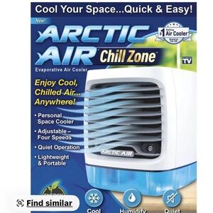 Chill Zone Personal Evaporative Cooler — White & Light Blue